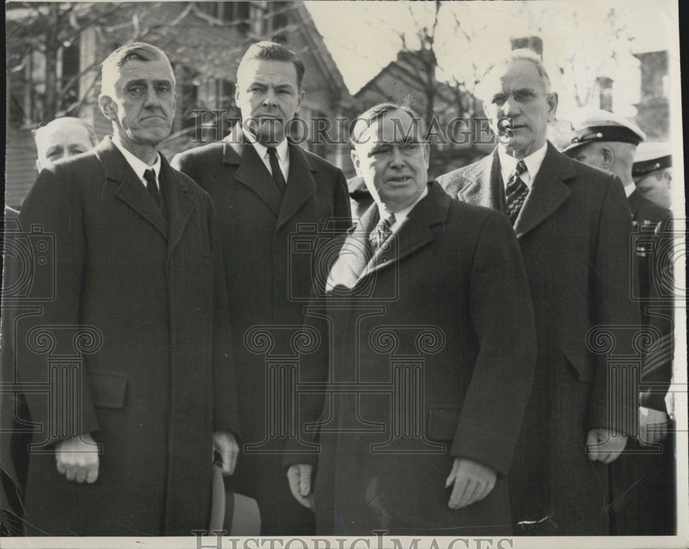 1949 Press Photo Govt Officials at funeral,  US Sen Leverett Saltonstall - Historic Images