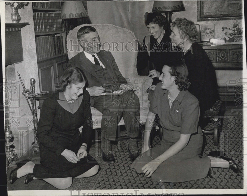 1944 Press Photo Governor Leverett Saltonstall, Mrs. F.S. VonStade, Jr., Mrs. - Historic Images