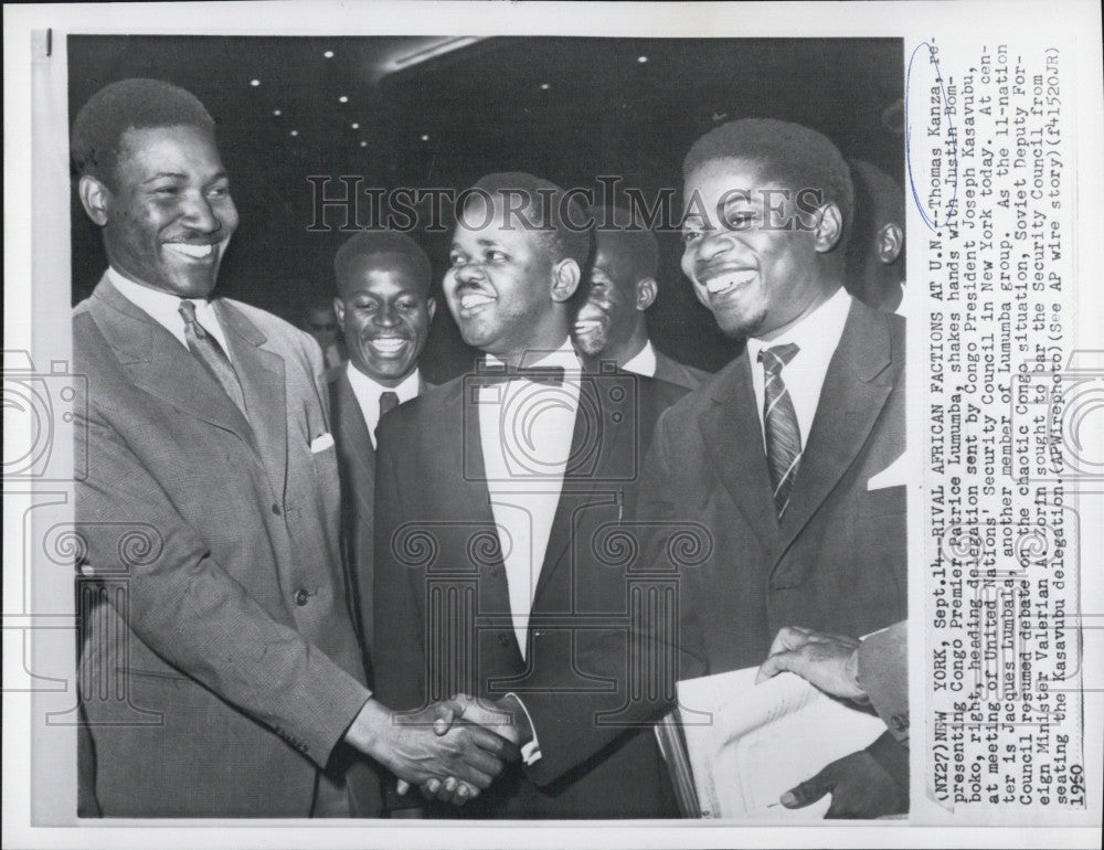 1960 Press Photo Thomas Kanza Shakes Hands With Justin Bomboko At UN Meeting - Historic Images