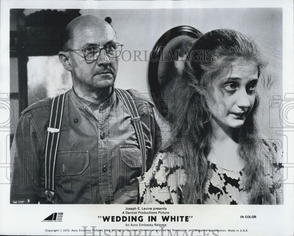 1972 Press Photo Donald Pleasence and Carol Kane &quot;Wedding In White&quot; - Historic Images