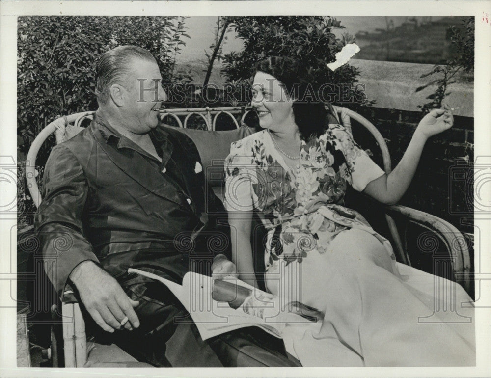 1941 Press Photo Mrs. and Mrs. William F. Ladd, Jr - Historic Images