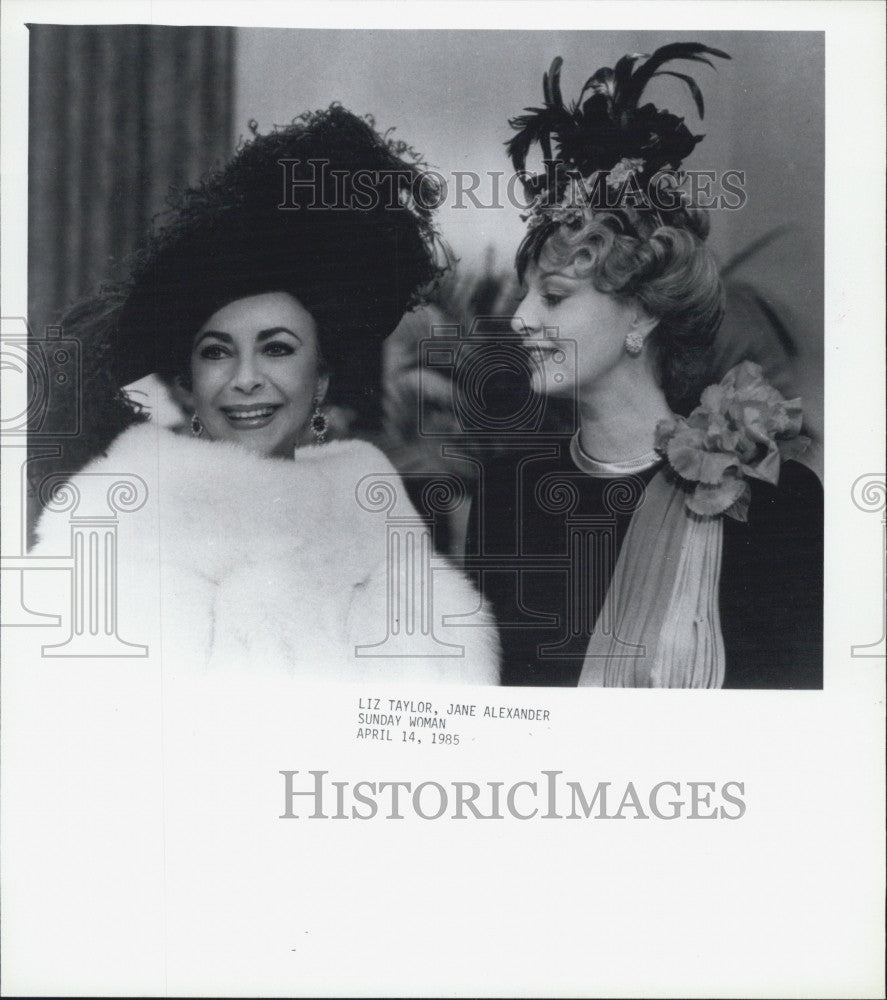 1985 Press Photo Actresses Liz Taylor &amp; Jane Alexander - Historic Images