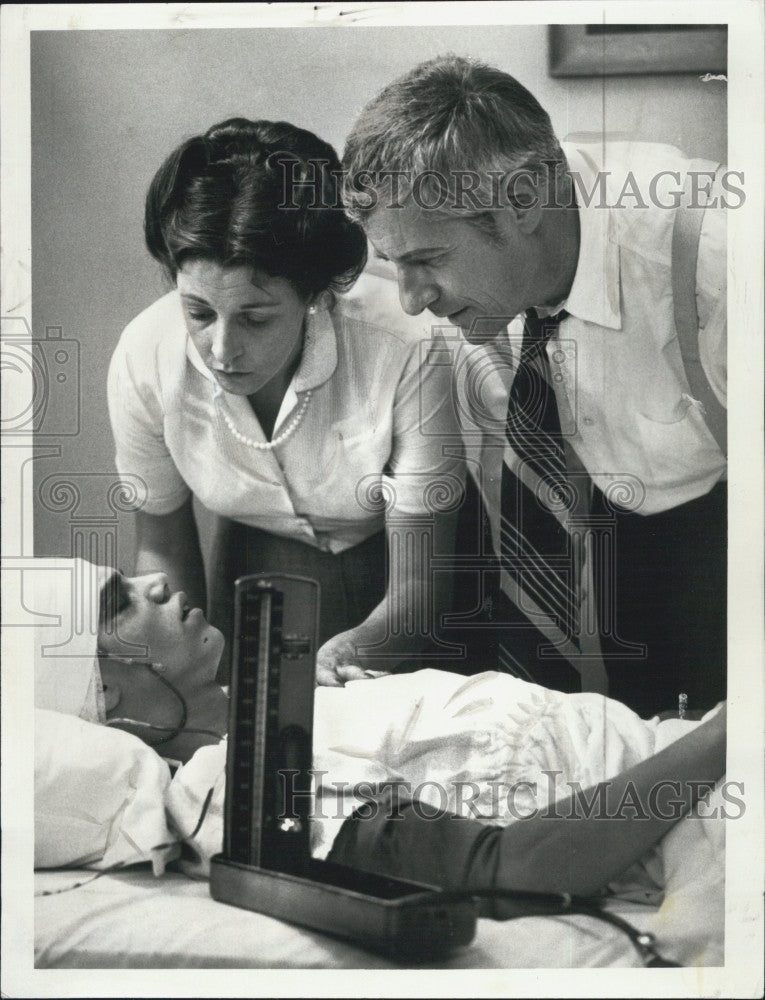 1975 Press Photo Jane Alexander in &quot;Death Be Not Proud&quot; - Historic Images