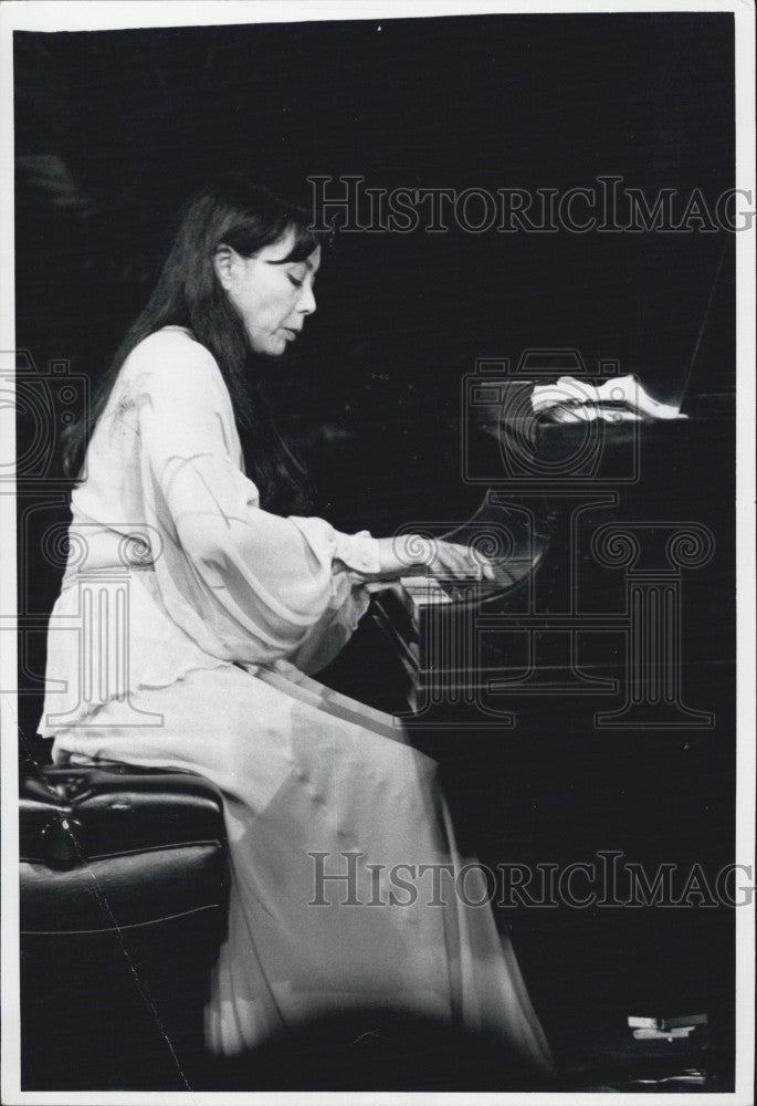 Press Photo Jazz Pianist And Composer Toshiko Akioshi - Historic Images