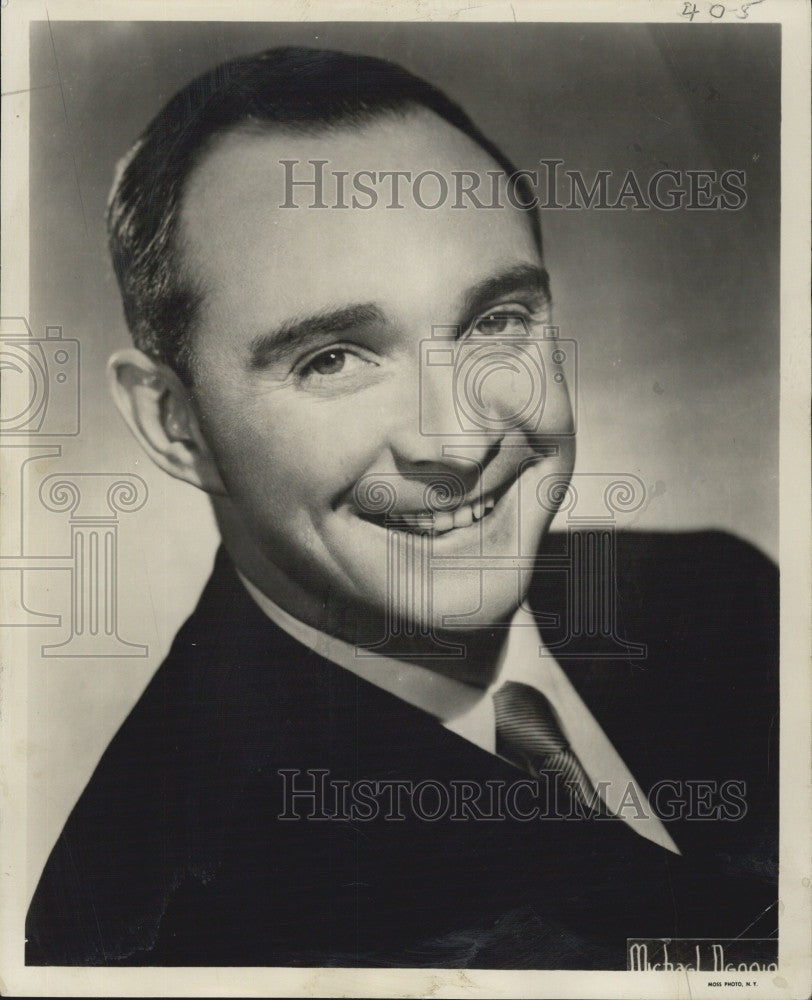1958 Press Photo Actor, Michael Quinn in "New Girl in Town" - Historic Images
