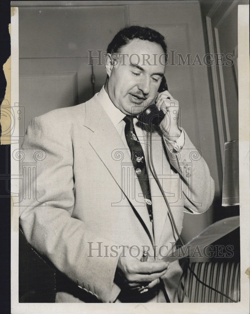 1955 Press Photo George, brother of musician Liberace - Historic Images