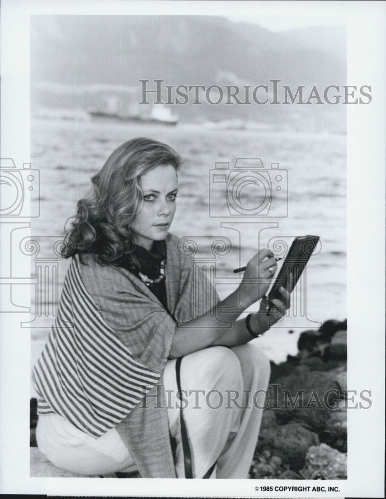 1985 Press Photo Jenny Seagrove in &quot;In Like Flynn&quot; - Historic Images