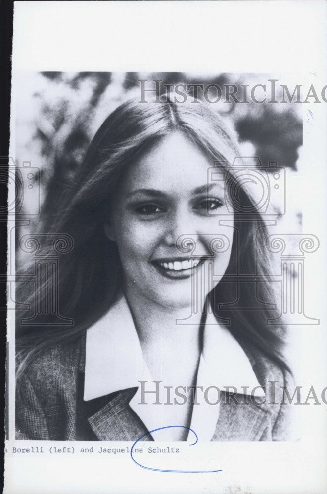 Press Photo Actress Jaqueline Schultz for an role - Historic Images