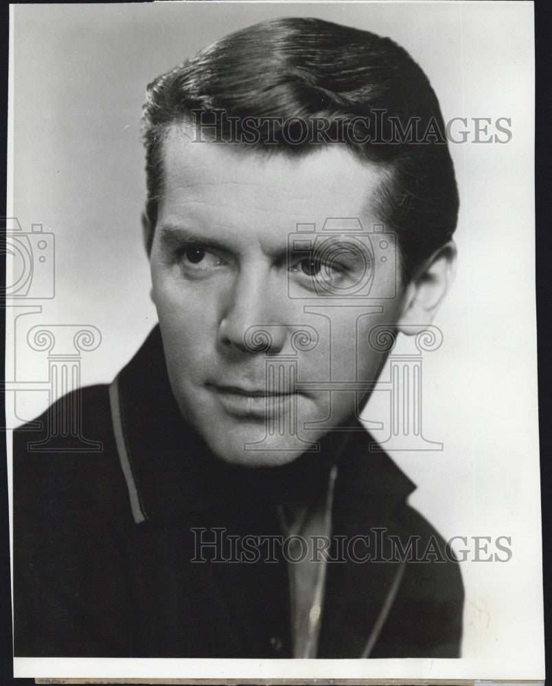 1964 Press Photo Actor, Lee Patterson in &quot;Surfside Six&quot; - Historic Images