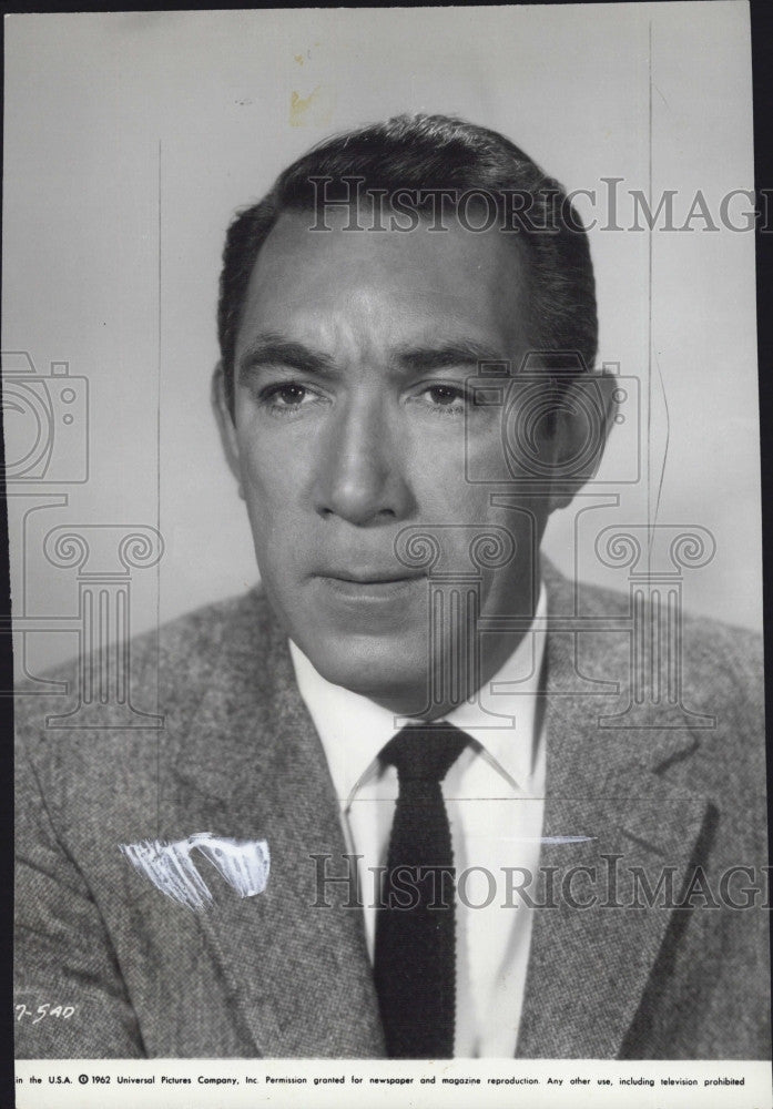 1962 Press Photo Actor Anthony Quinn in &quot;Tchin-Tcjon&quot; - Historic Images