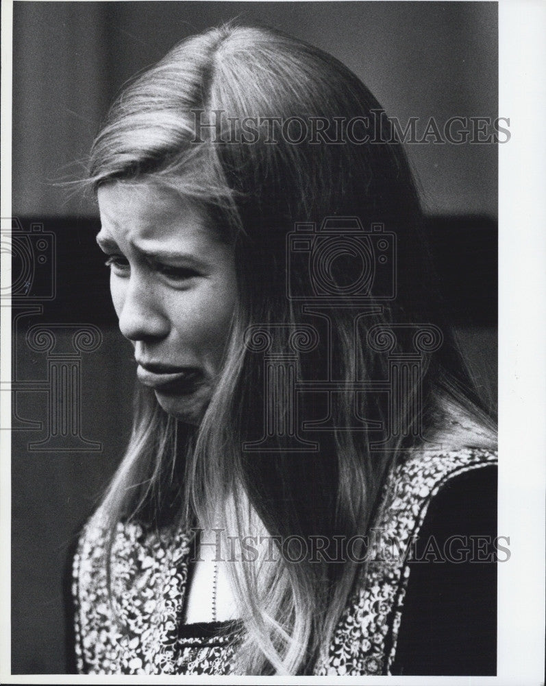 Press Photo Norma Quinn's Granddaughter Takes Stand In Her Trial After Her Death - Historic Images