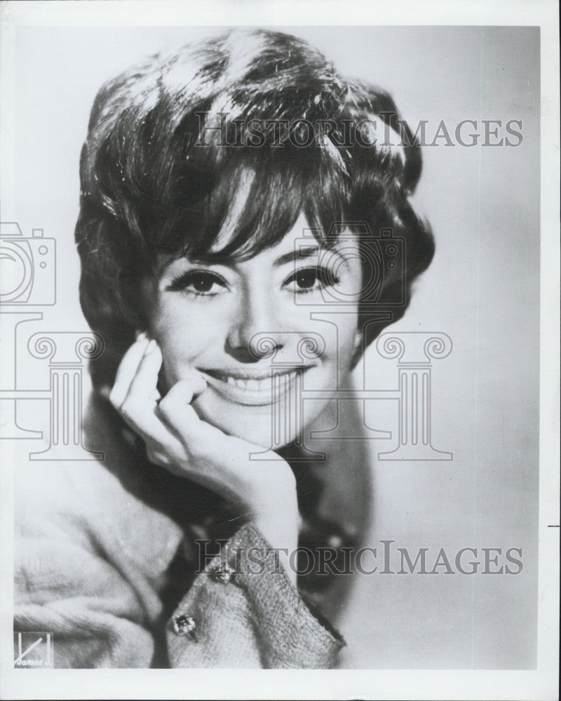 1975 Press Photo Caterina Valente Performer-&quot;MalagueÃƒÆ’Ã‚Â±a&quot; &quot;The Breeze and I&quot; - Historic Images