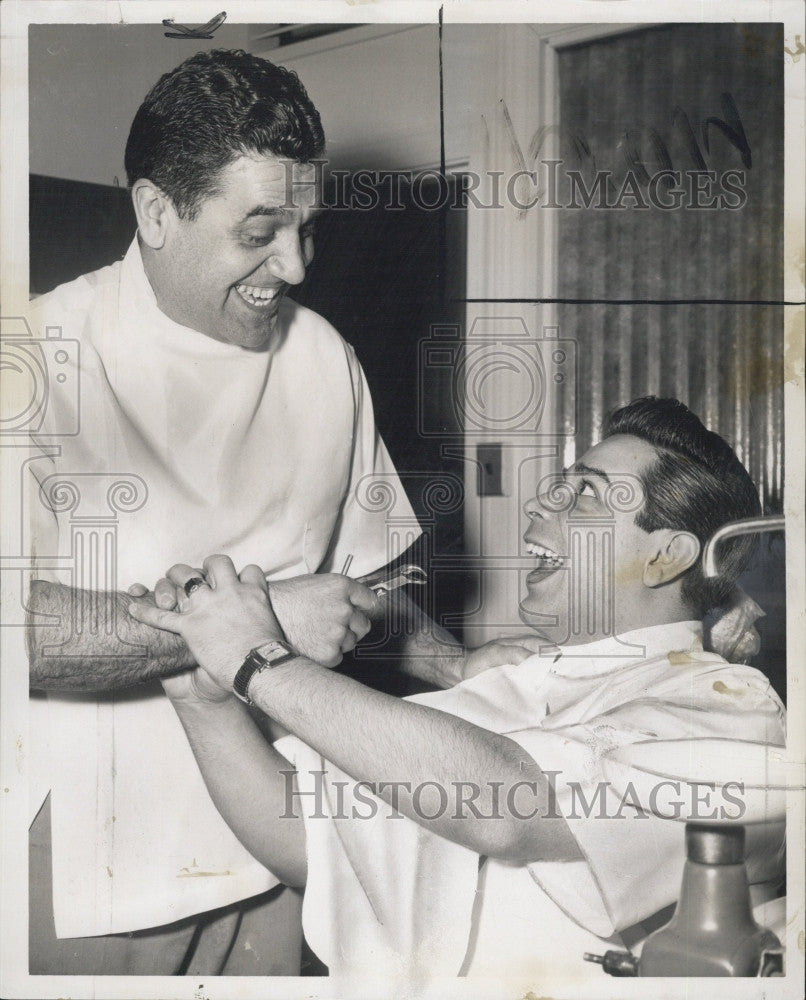 1959 Press Photo Singer Jerry Vale with Dentist Dr Edward Maloof - Historic Images