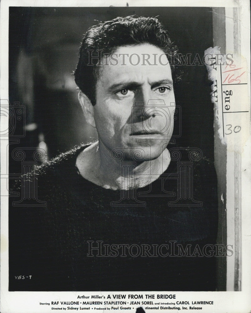 1962 Press Photo Actor, Raf Vallone in &quot;A View From the Bridge&quot; - Historic Images