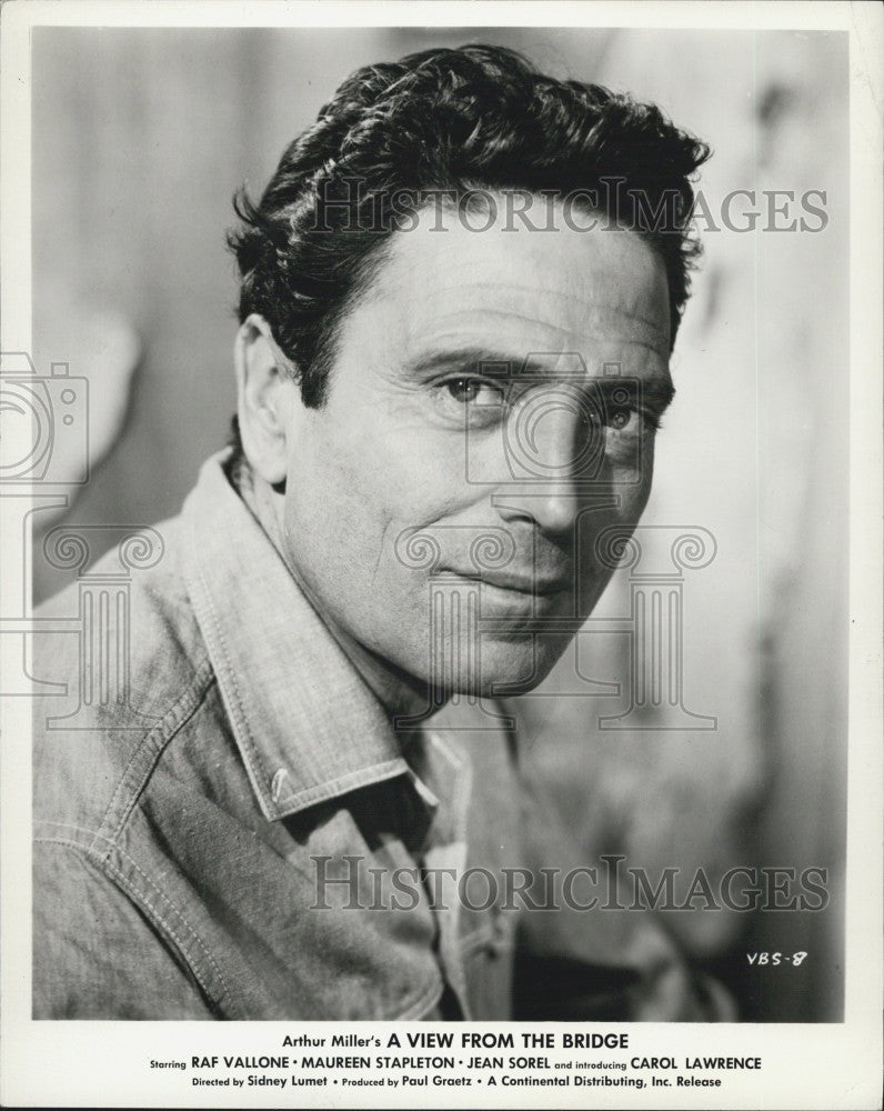 1963 Press Photo Actor, Raf Vallone in &quot;A View From the Bridge&quot; - Historic Images