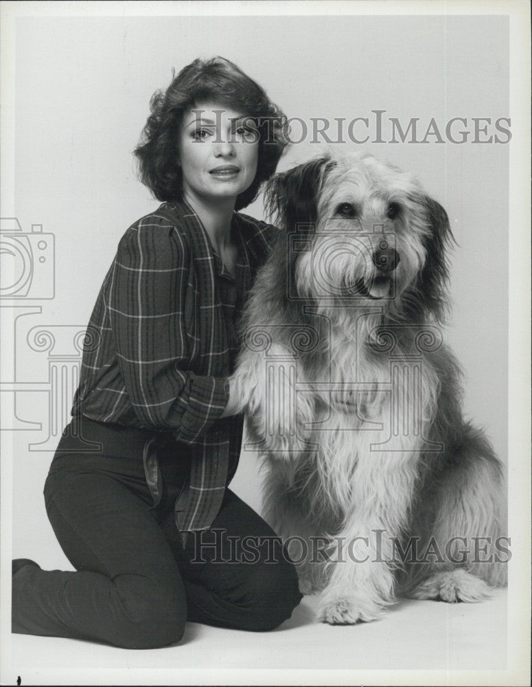 1982 Press Photo &quot;Skeezer&quot; Stars Karen Valentine And OJ The Dog Can Sense - Historic Images