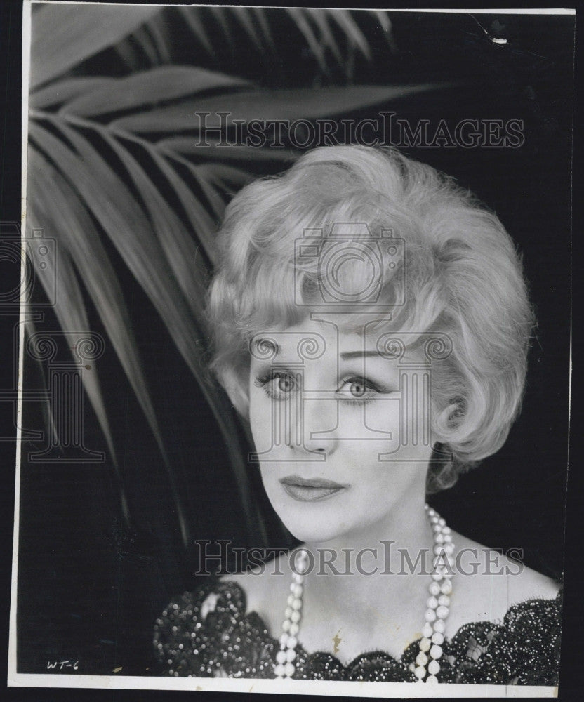 1963 Press Photo  in &quot;Tchin-Tchin&quot; - Historic Images