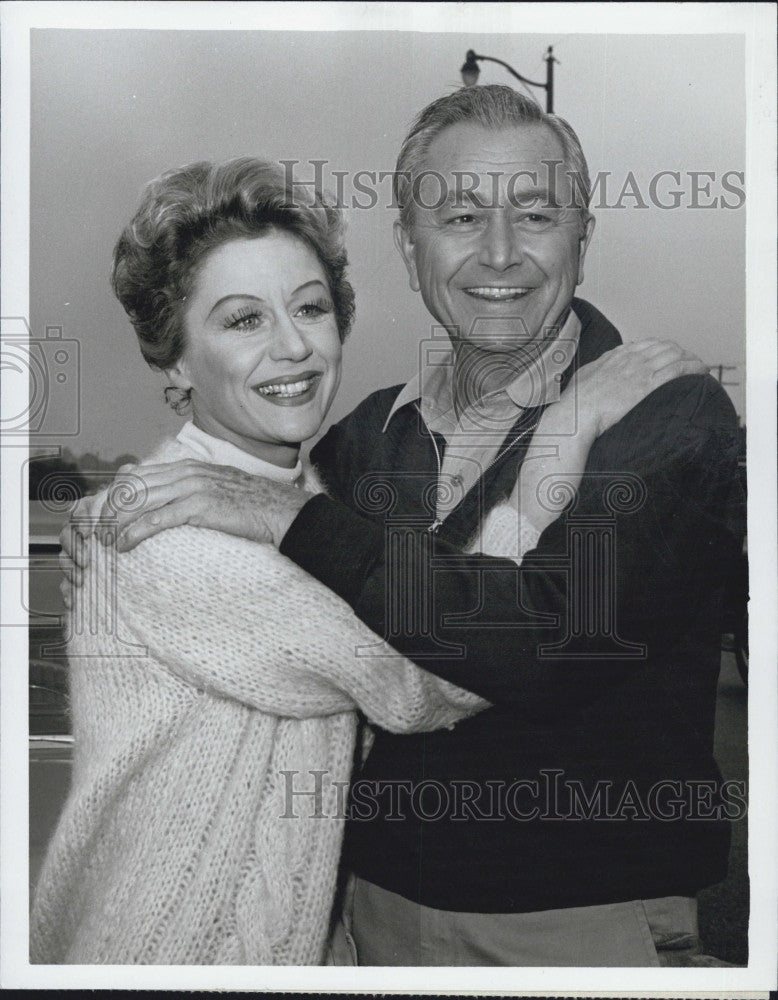 1965 Press Photo Margaret Leighton and Robert Young in NBC&#39;s &quot;Dr. Kildare&quot; - Historic Images