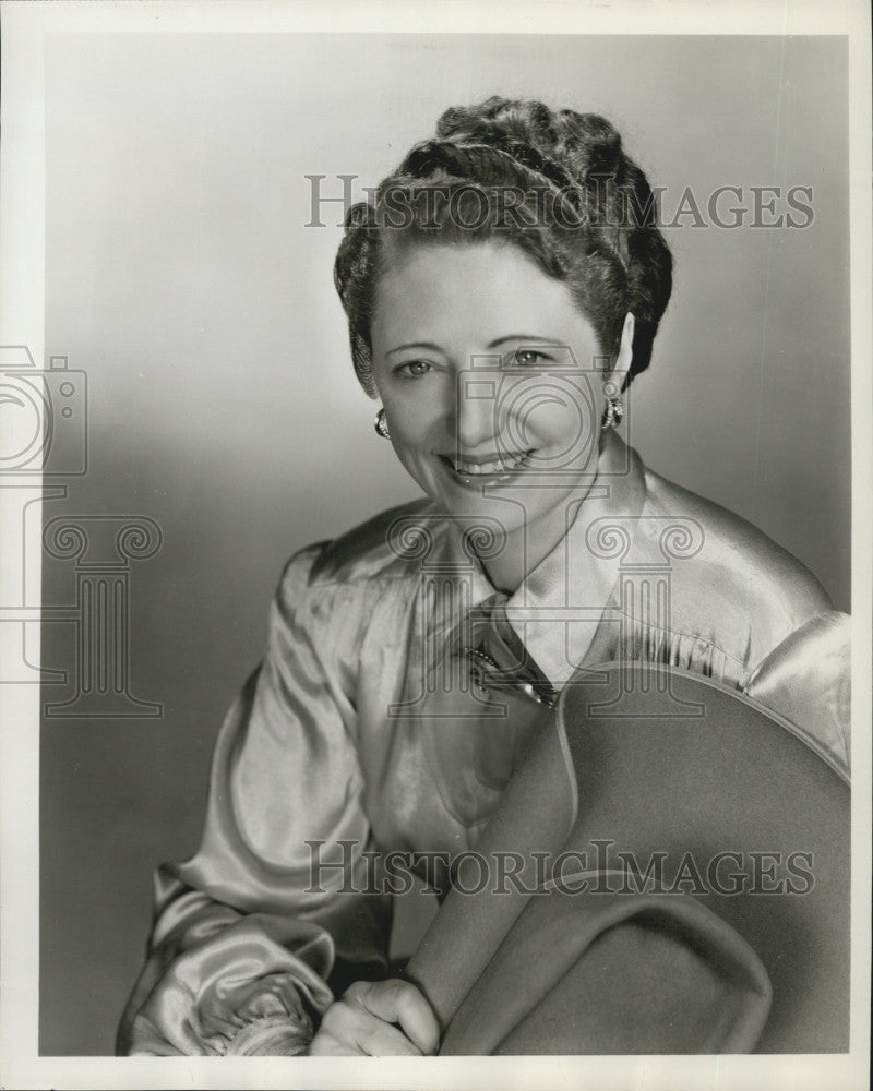 1948 Press Photo Singer Zora Layman as Cowgirl at Rodeo - Historic Images