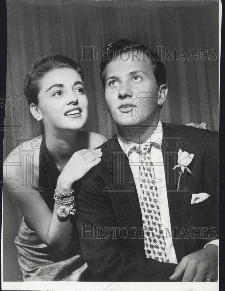 1957 Press Photo Italian Singer Anna Maria Alberghetti on &quot;The Pat Boone Showroo - Historic Images