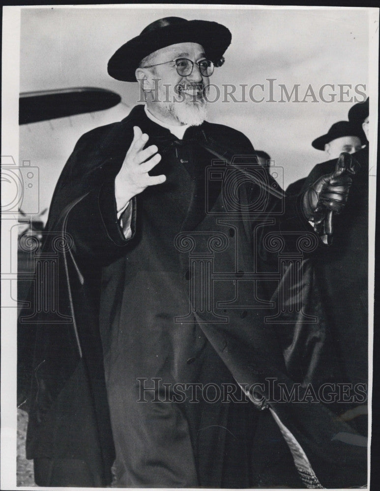 1956 Press Photo Gregory Peter XV Cardinal Agagianian Ciampino Airport Rome - Historic Images