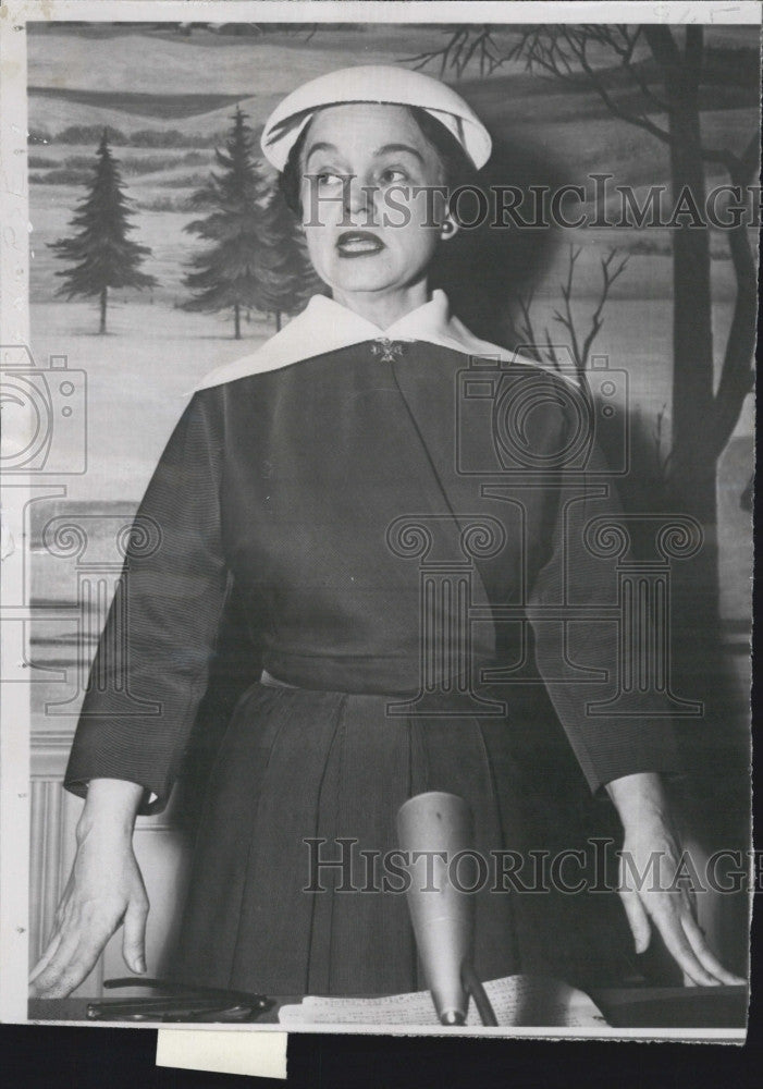 1953 Press Photo Secretary of Health &amp; Welfare Mrs Oveta Culp Hobby - Historic Images