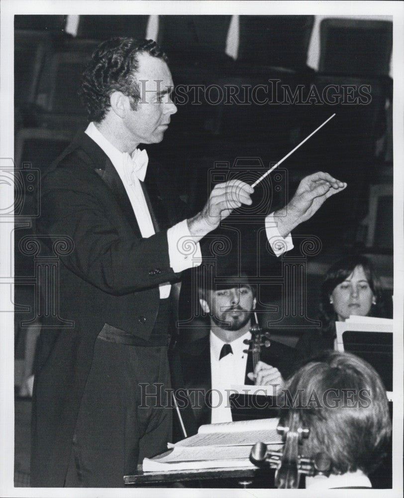 1979 Press Photo Conductor Max Hobart - Historic Images