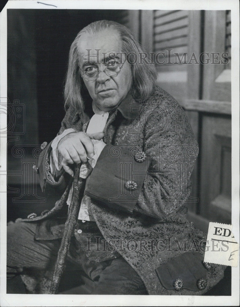 1972 Press Photo Actor Rex Everhart looking like Ben Franklin in the musical hit - Historic Images