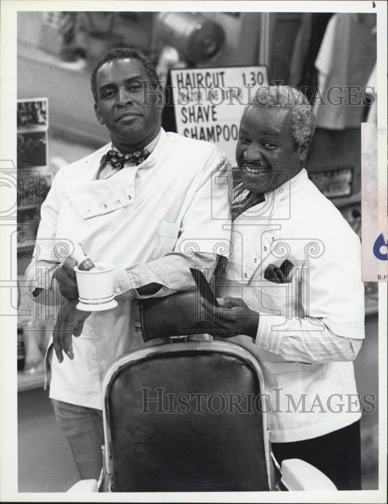 1986 Press Photo Scoey Mitchill &amp; Art Evans star in &quot;Handsome Harry&#39;s&quot; - Historic Images