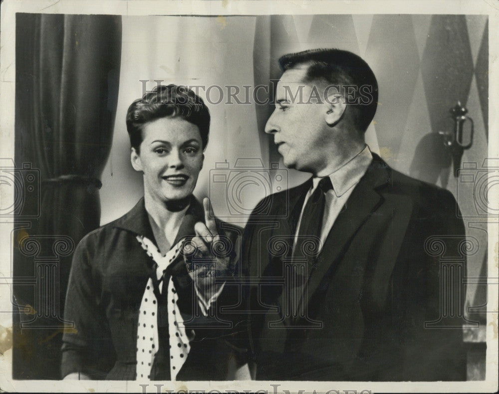 1955 Press Photo Singer Peggy King Singer Comedian George Gobel - Historic Images