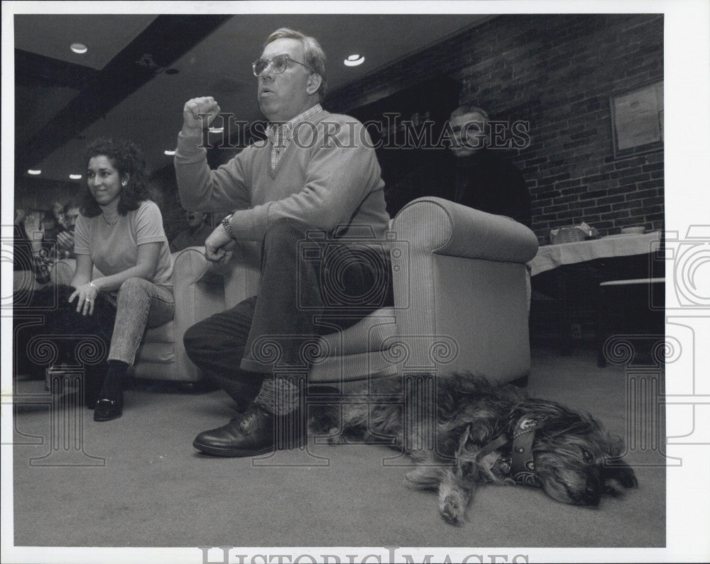 1997 Press Photo Boston Mayor Thomas Menino & daughter Susan watch Super Bowl - Historic Images