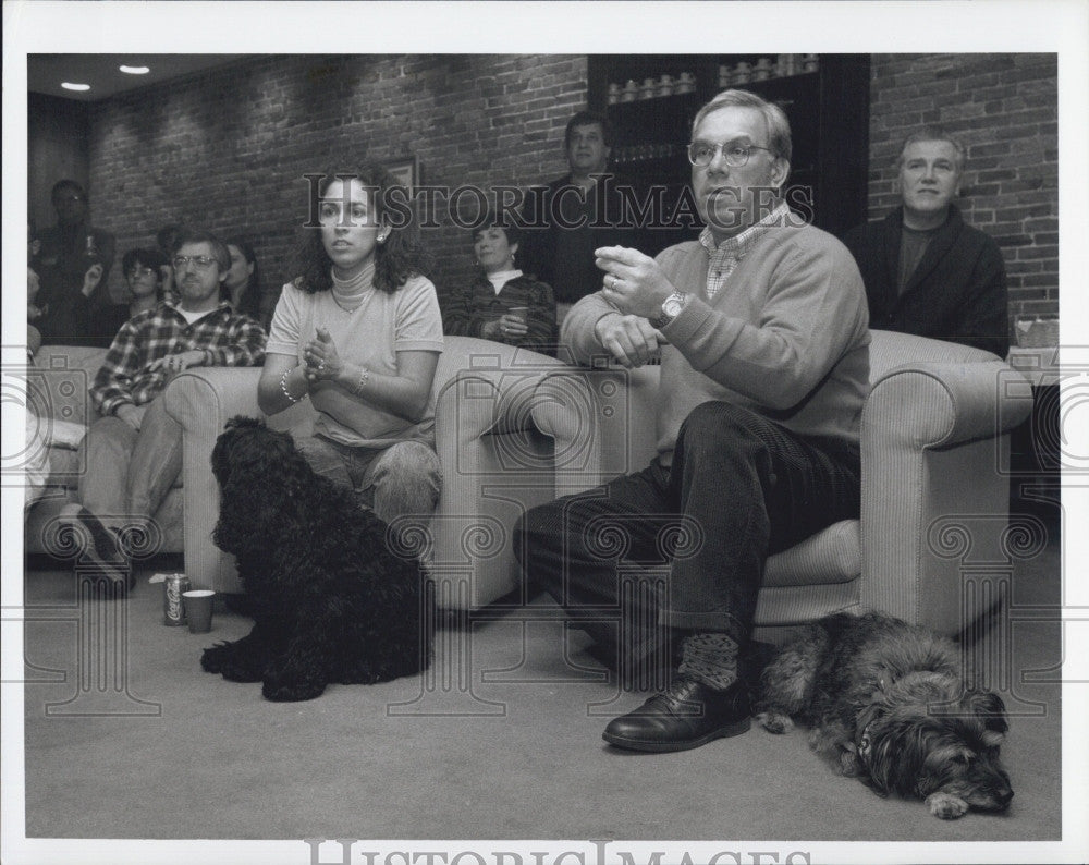1997 Press Photo Boston Mayor Thomas Menino &amp; daughter Susan watch Super Bowl - Historic Images
