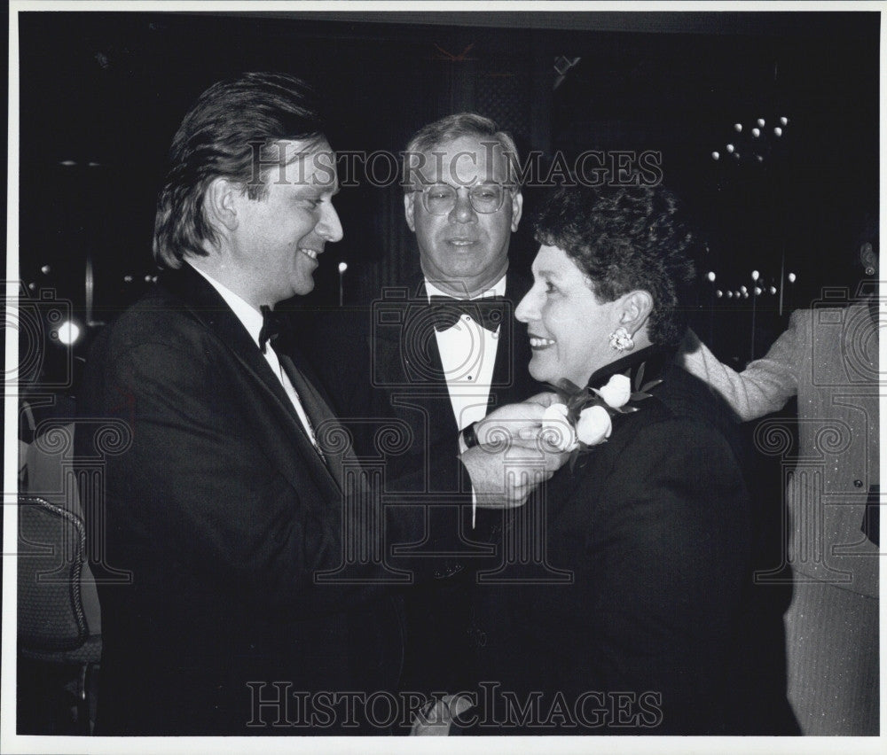 1996 Press Photo Hotel Manager Robin Brown &amp; Mayor Tom Moenino with wife Angela - Historic Images