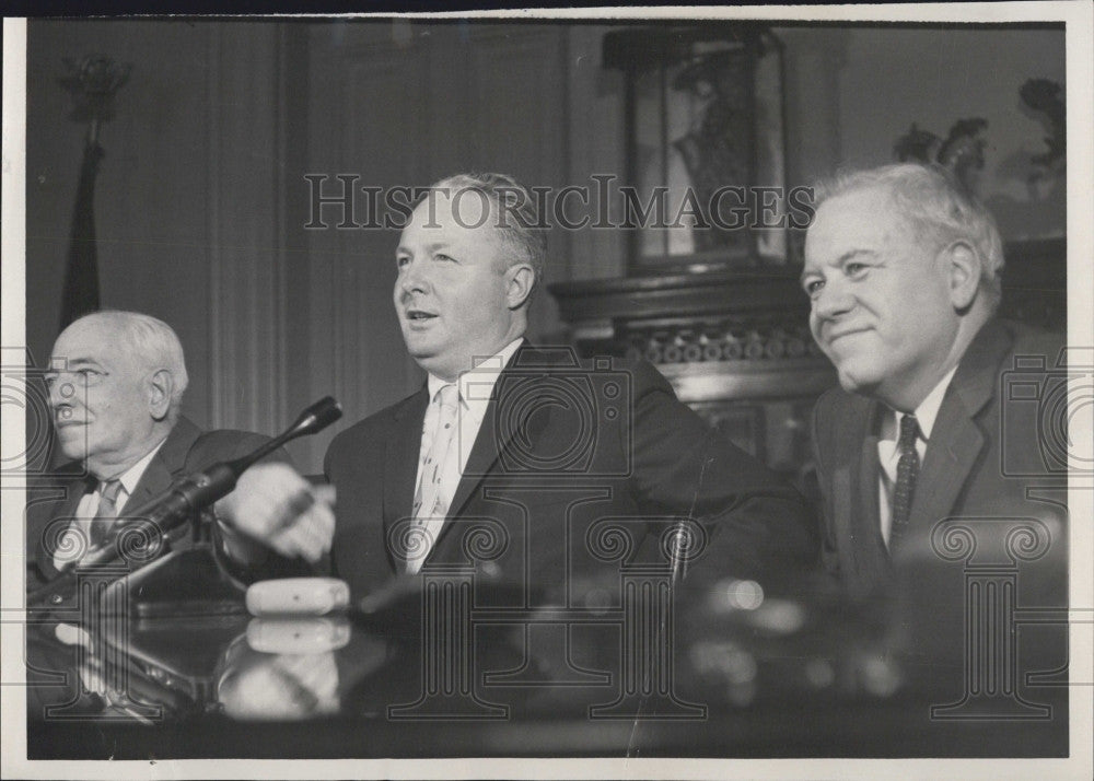 1960 Press Photo Louis R. Menagh, Mayor Collins and Mr. Fredrick Smith - Historic Images