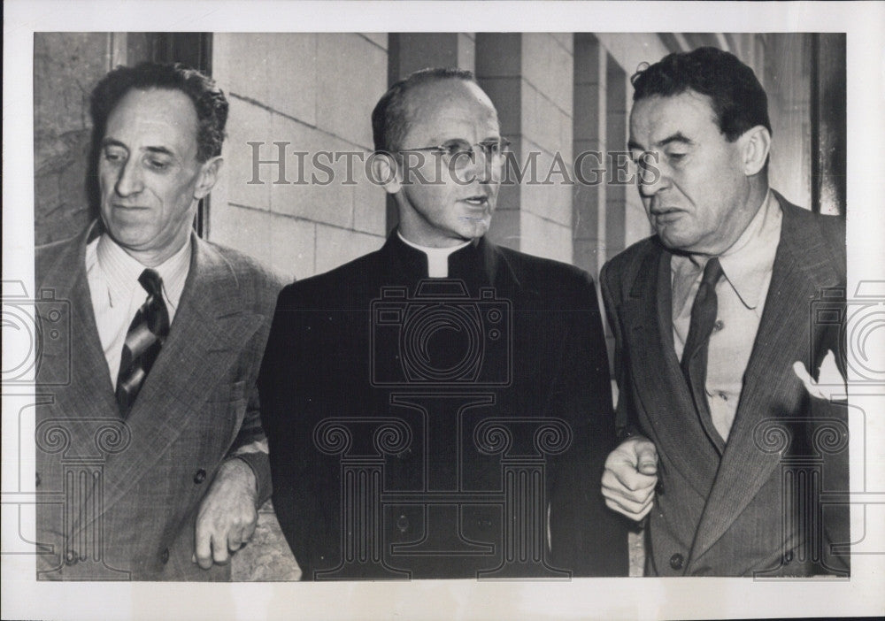 1950 Press Photo Rev. Paul Meinecke testified at the trial of Harry Bridges - Historic Images