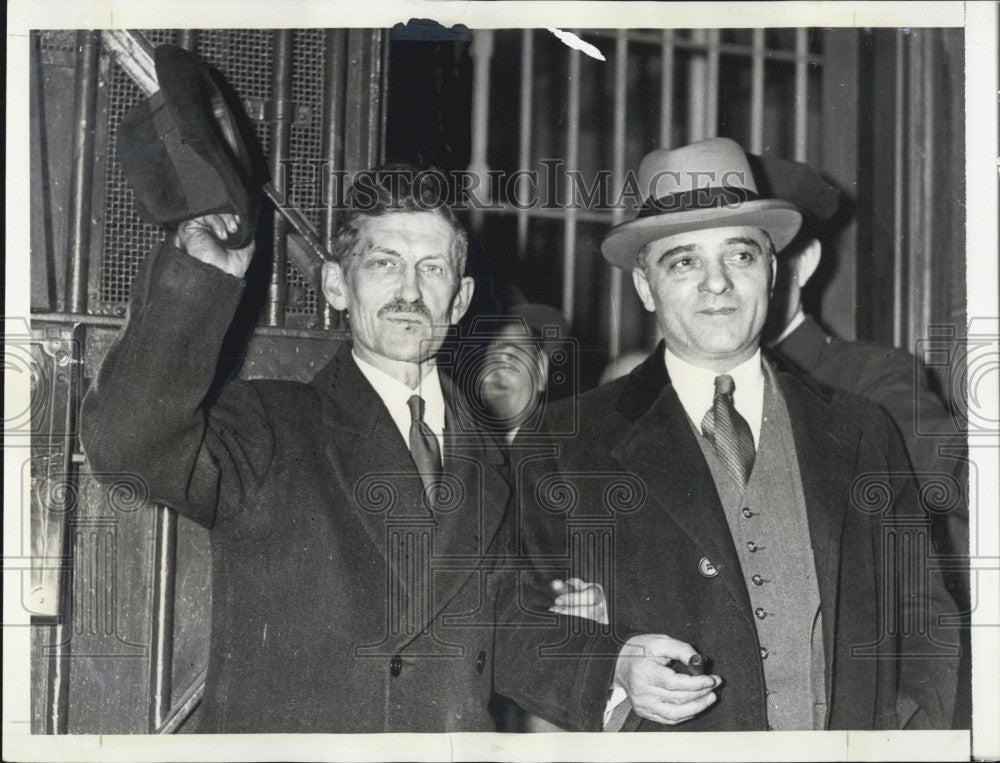 1937 Press Photo Joseph Gedon and his atty Peter LF Sabbatino - Historic Images