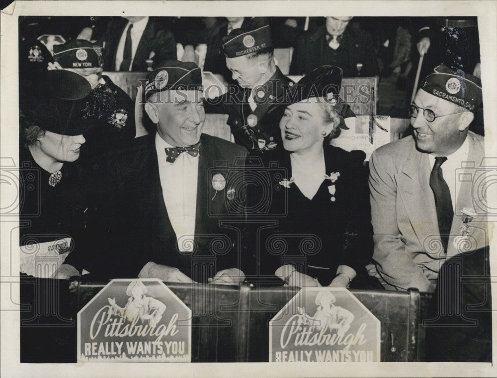 1940 Press Photo Army veterans Cong. Bud Gearheart and Mrs. Aane Holt - Historic Images