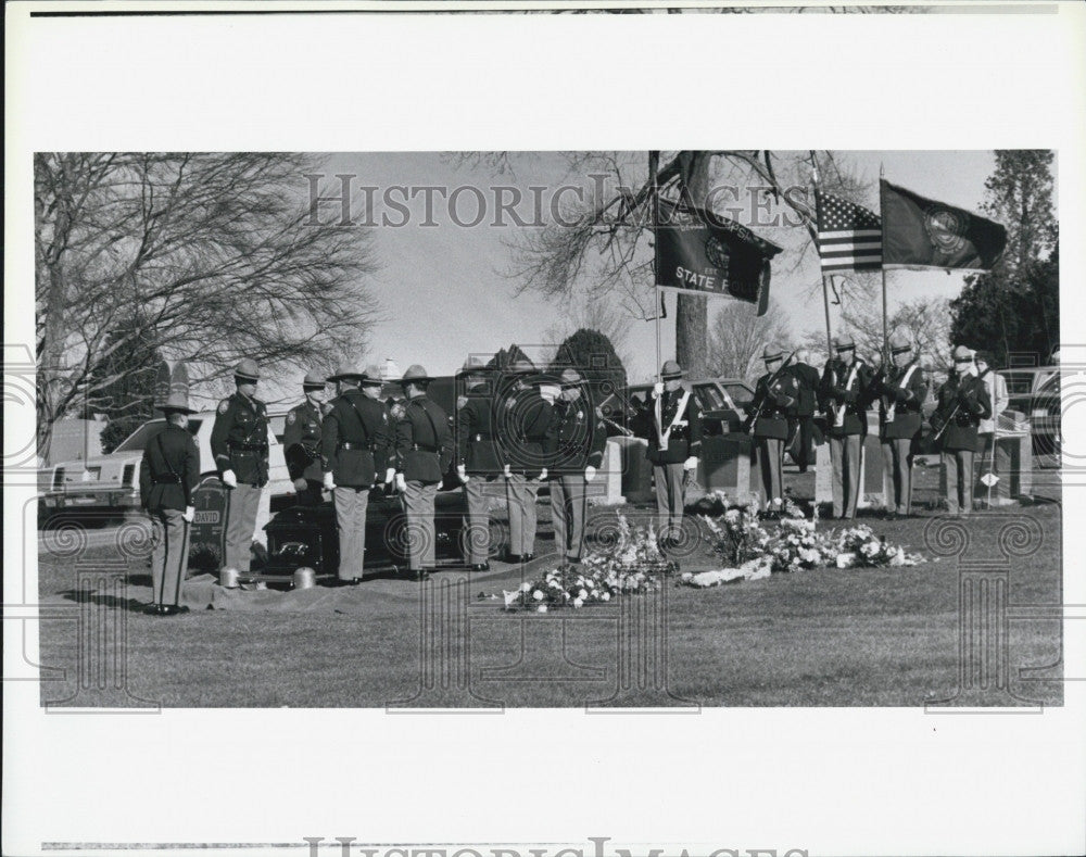 1989 Press Photo Funeral of N.H. State Police officer - Historic Images