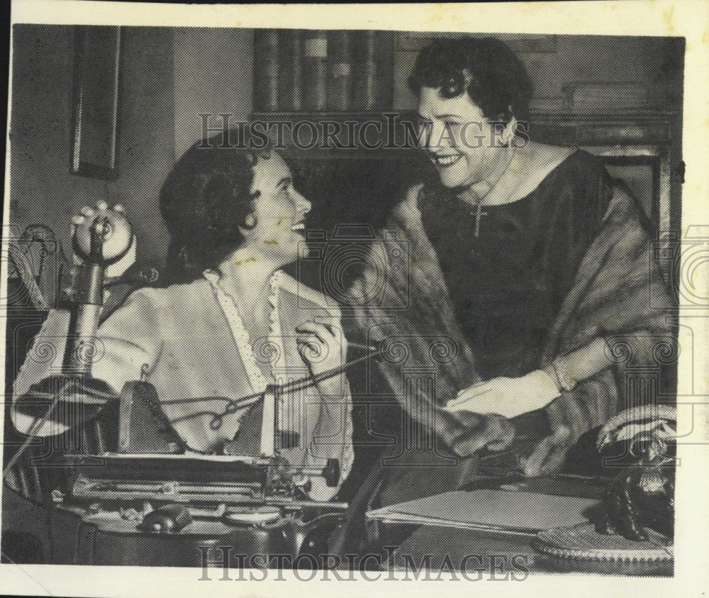 1965 Press Photo Columnist Louella Parsons - Historic Images