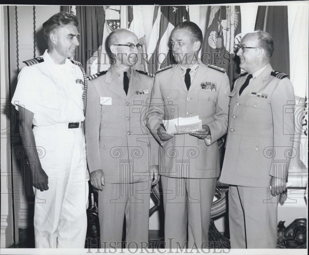 1965 Press Photo Vice Admiral C. L. Melson, Captain James H Curran, Cdr Edward E - Historic Images