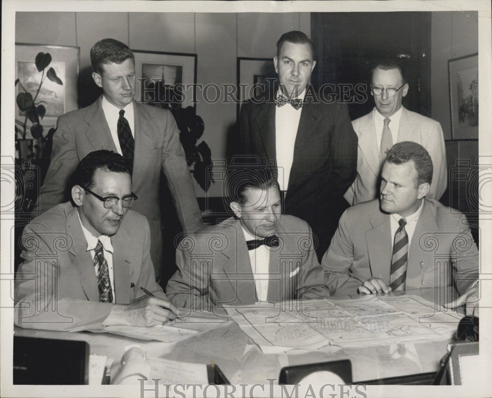 1955 Press Photo Officials of U.S Department Public Works. - Historic Images