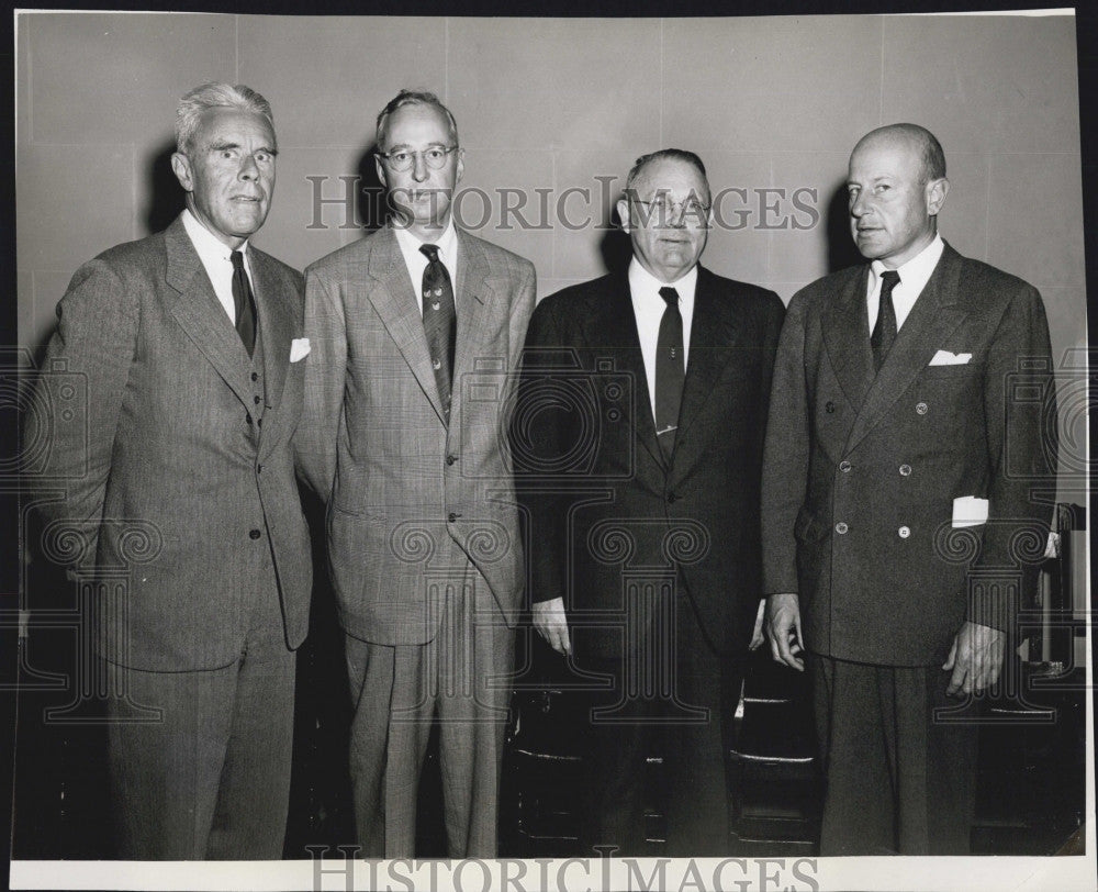 1954 Press Photo Leading Boston men red Feathers Headquarters Shown Are Presiden - Historic Images