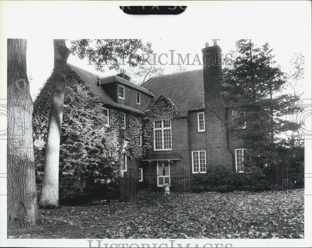 1987 Press Photo Home John Grant Investment Broker Fraud Case - Historic Images