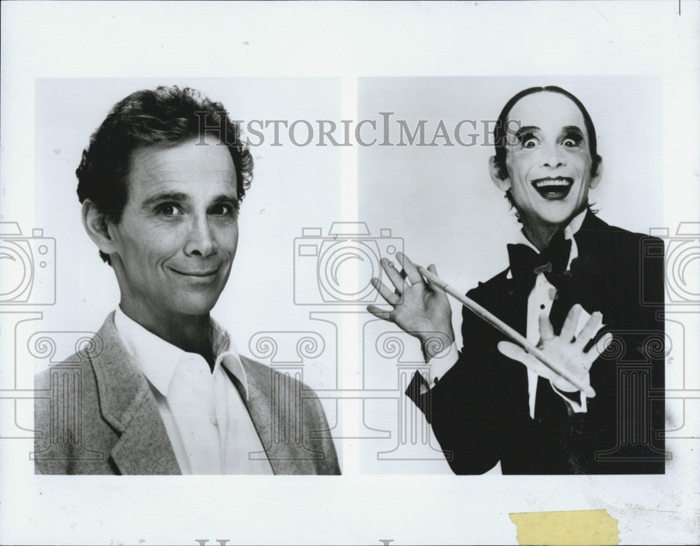 1990 Press Photo Joel Grey Stars in Award Winning Musical Cabaret AT Boston Col - Historic Images