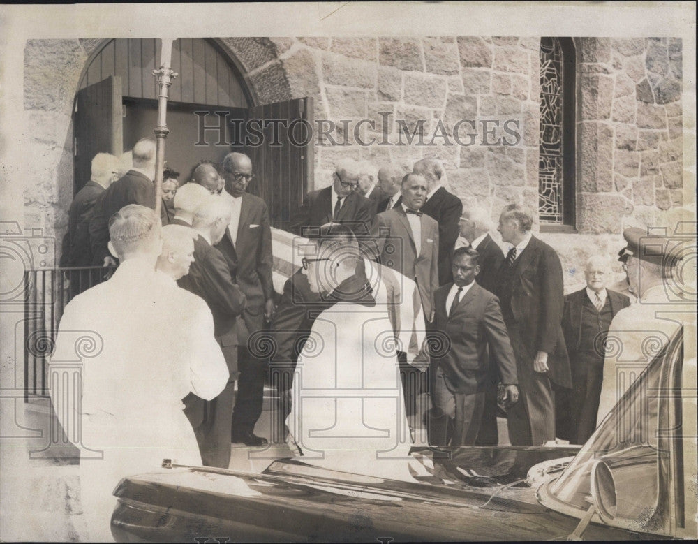 1966 Press Photo Funeral Svc For Judge Edward Gourdin At Christ&#39;s Episcopal Chur - Historic Images