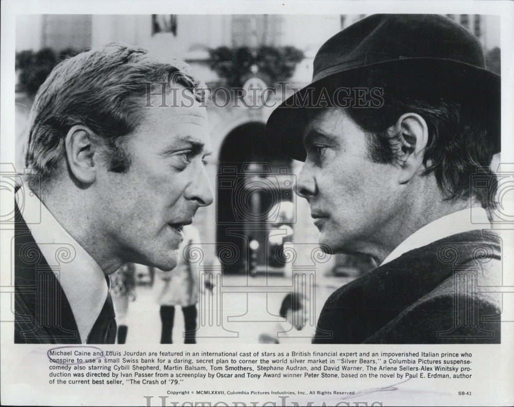 1978 Press Photo Michael Caine And Louis Jourdan In &quot;Silver Bears&quot; Columbia Pics - Historic Images