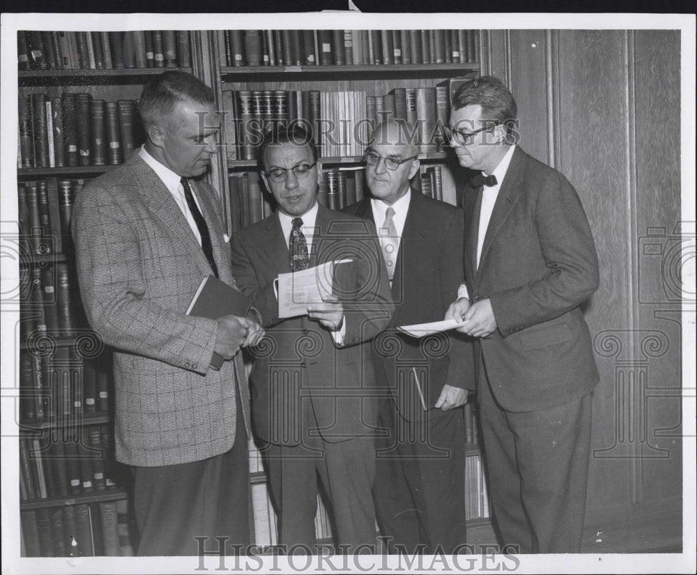 1956 Press Photo Dr Robert C Thompson/Dr David Landau/Prof John Waters-Boston U - Historic Images