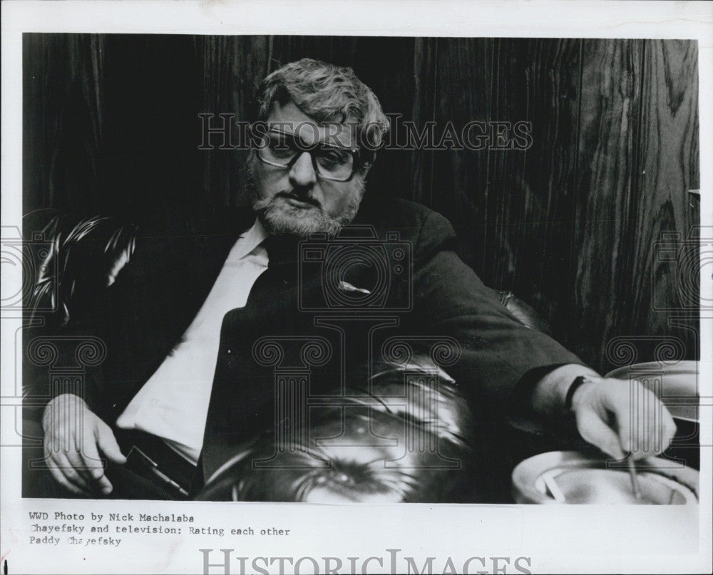 Press Photo Author Paddy Cheyevsky And Television rating Each Other - Historic Images