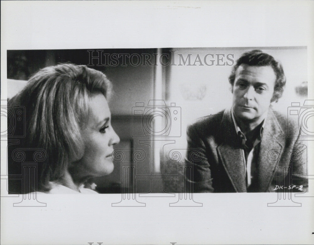 1982 Press Photo Michael Caine &amp; Angie Dickinson in &quot;Dressed to Kill&quot; - Historic Images