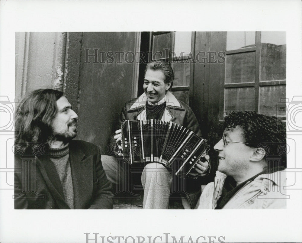 2000 Press Photo New York Tango Trio Raul Jaurena Bandoneonist - Historic Images